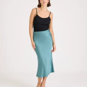 Falda midi satinada verde
